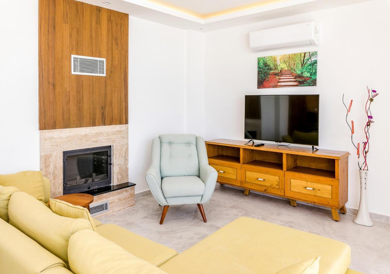 Villa 3 Sleeps 4 Isolated Honeymoon-Villa Lale Uzumlu  Exterior photo