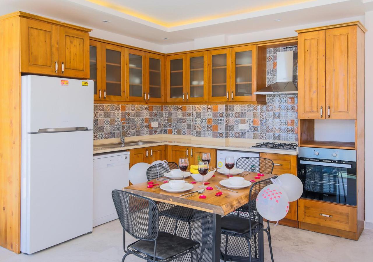Villa 3 Sleeps 4 Isolated Honeymoon-Villa Lale Uzumlu  Exterior photo