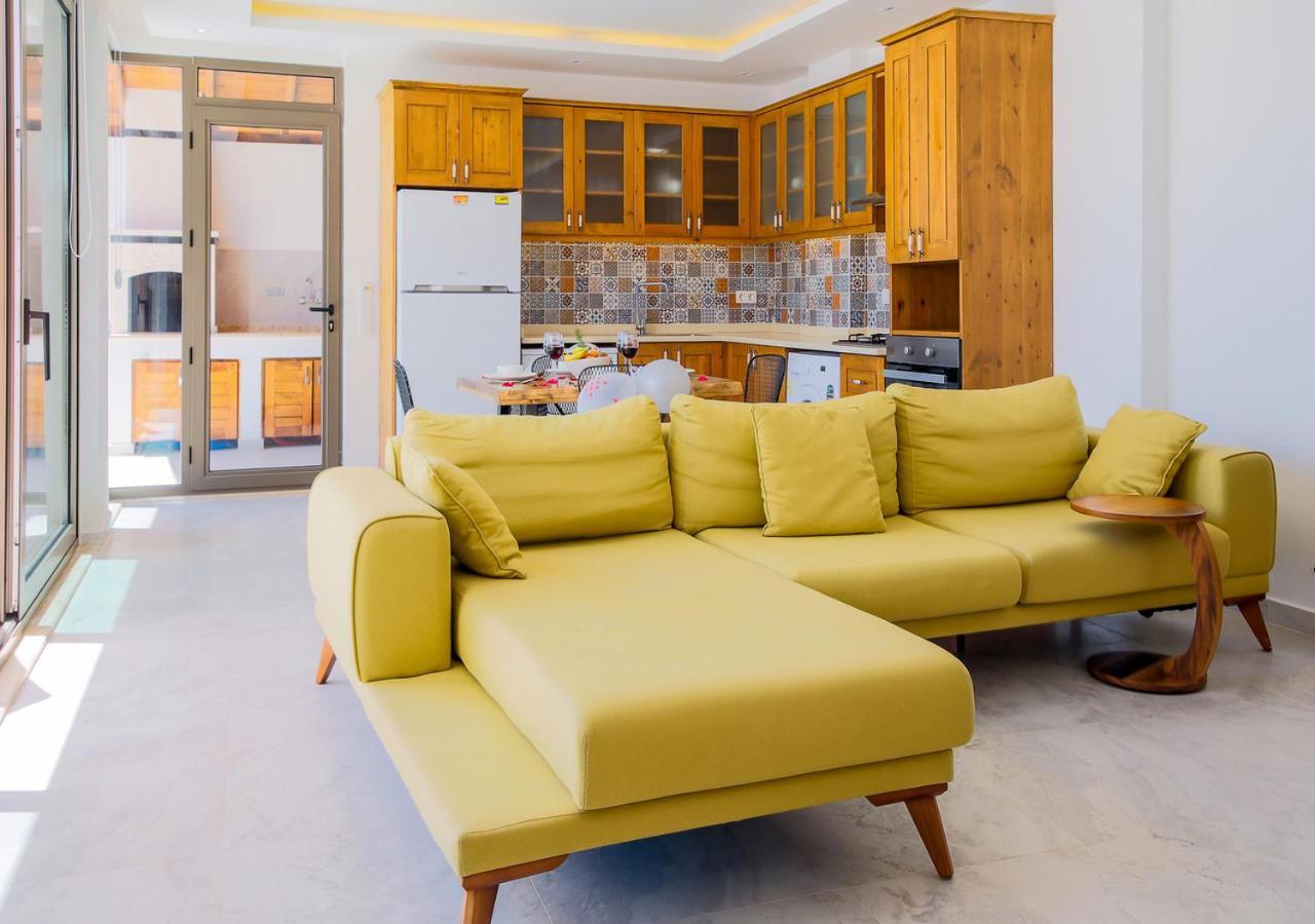 Villa 3 Sleeps 4 Isolated Honeymoon-Villa Lale Uzumlu  Exterior photo