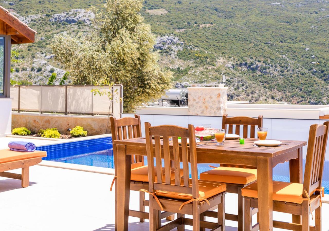Villa 3 Sleeps 4 Isolated Honeymoon-Villa Lale Uzumlu  Exterior photo